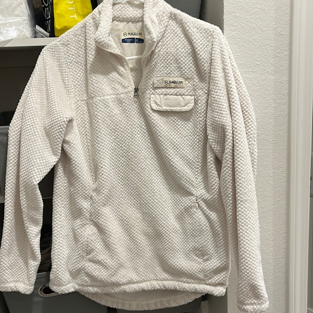 Magellan Outdoors quarter zip jacket classic fit size S off-white/cream color